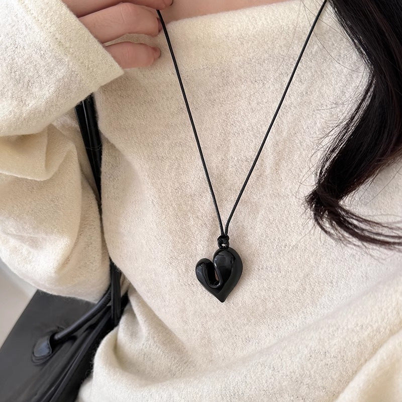 Irregular Heart Pendant Necklace