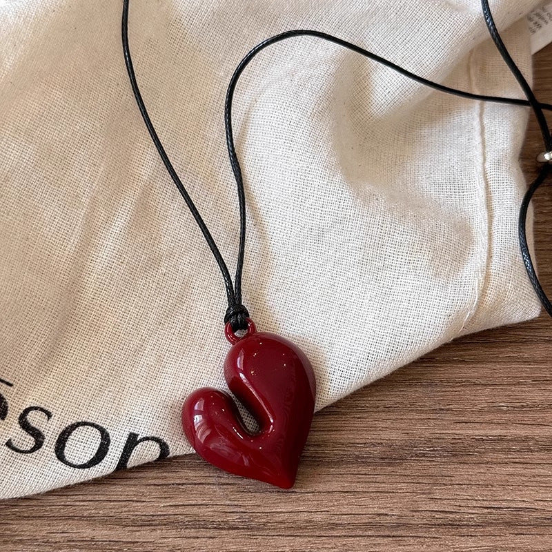 Irregular Heart Pendant Necklace